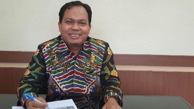 
 Anggota Komisi I DPRD Kota Bekasi, Saifudin, Berbagi Perjalanan dan Dedikasi
