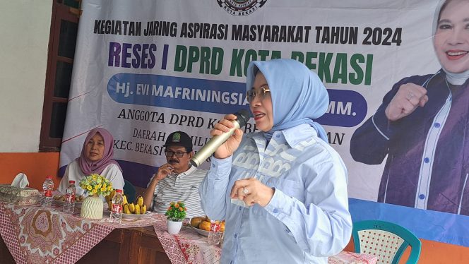 
 Legislator PAN Evi Mafriningsianti Minta Pemkot Bekasi Serius Perhatikan Warga Kurang Mampu Bisa Sekolah