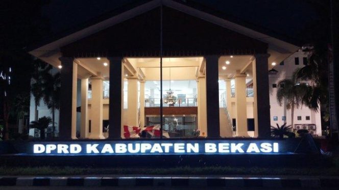 
 Soal Insiden di Underpass Cibitung DPRD Minta Pj Bupati Bekasi Buat Hotline Service Untuk Pelayanan Cepat