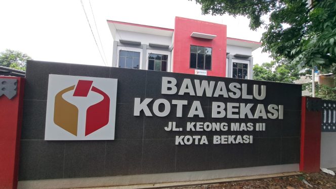 
 Diduga Gelembungkan Suara Bawaslu Kota Bekasi Beri Peringatan Keras Oknum PPK
