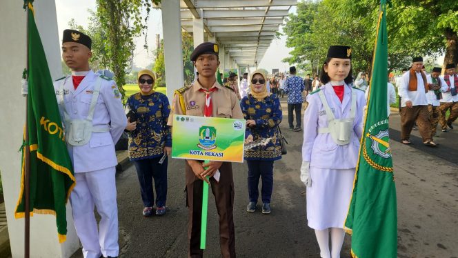 
 Kafilah Kota Bekasi Semarakkan Pawai MTQ Ke 38