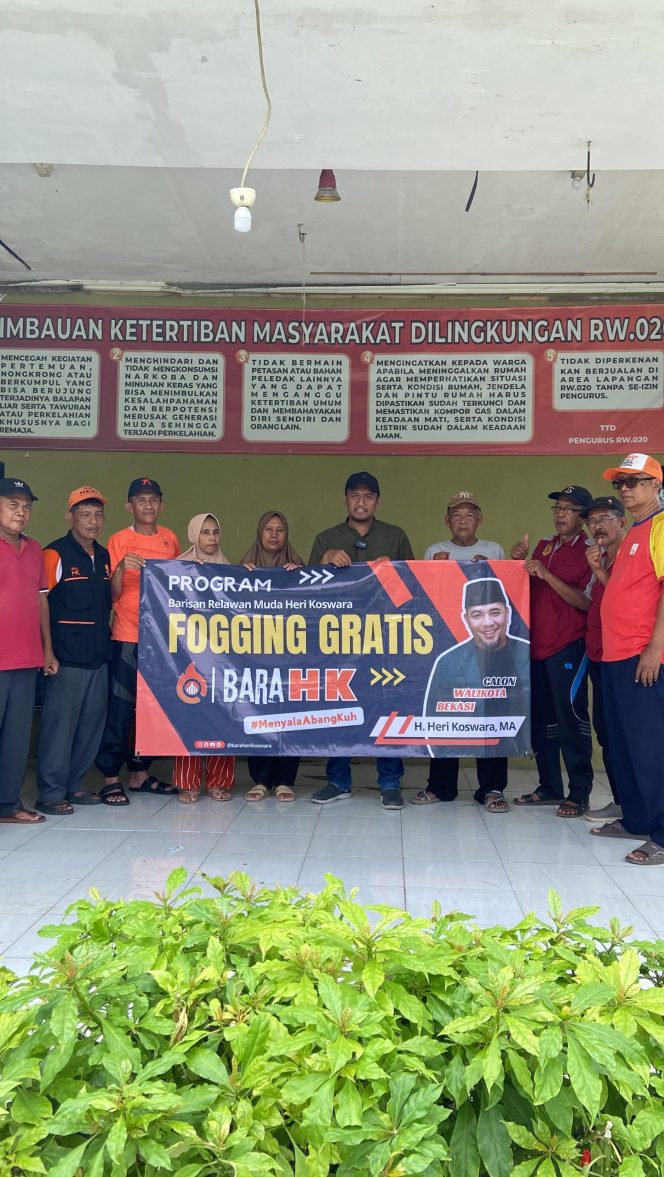 
 Relawan Muda Heri Koswara Laksanakan Fogging Gratis di RW 20 Teluk Pucung