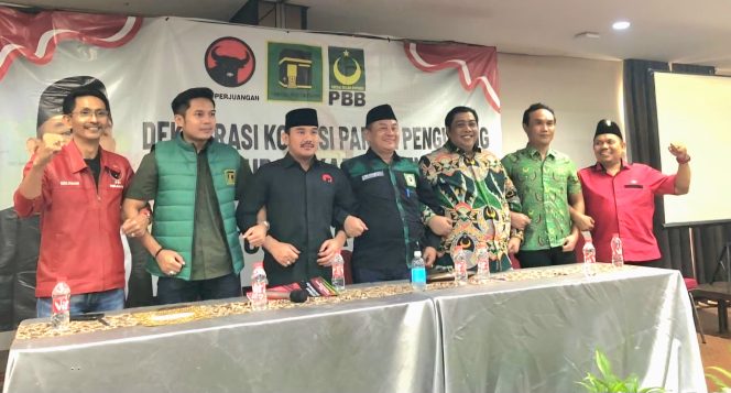 
 Ade Kuswara Kunang Ajak Partai-Partai Kecil Bikin Koalisi Besar Hadapi Pilkada Kabupaten Bekasi 2024