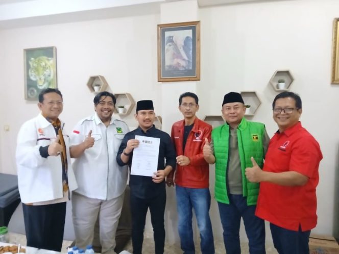 
 PKS-PDIP Hampir Pasti Berkoalisi di Pilkada Kabupaten Bekasi, Ini Pasangan Calon yang Akan Diusung!