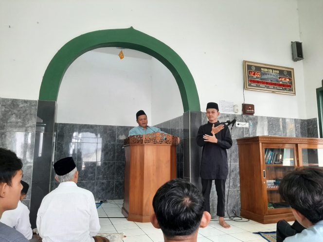 
 Masjid Ulul Albab Purwokerto Gelar Salat Jumat Inklusif dengan Juru Bahasa Isyarat