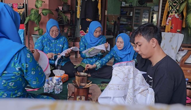 
 Mengukir Karakter Bekasi Melalui Batik Sri, UMKM Khas Kota Bekasi Berkembang Bersama BRI Kanca Bekasi