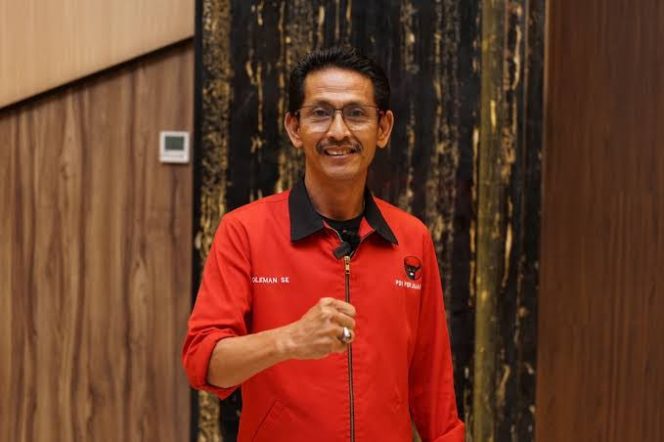 
 Jelang Pilkada, Ketua DPC PDIP ditahan Kejaksaan Negeri Kabupaten Bekasi