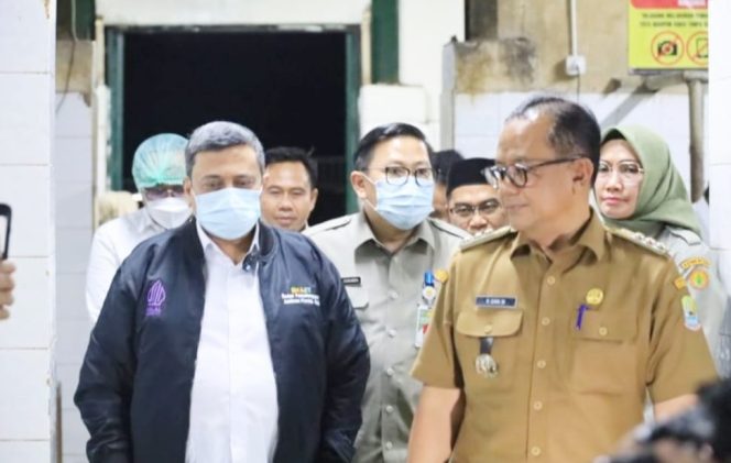 
 BPJPH Berikan Sertifikat Halal untuk Rumah Pemotongan Hewan di Bekasi