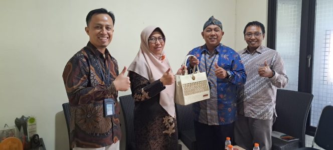 
 YPUU Dompet Dhuafa Sampaikan Aspirasi RUU Sisdiknas kepada Anggota DPR RI
