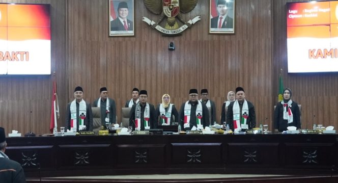 
 Badan Anggaran DPRD Kota Bekasi Gelar Rapat Kerja Penting Bahas P2APBD 2024 dan KUA PPAS 2026