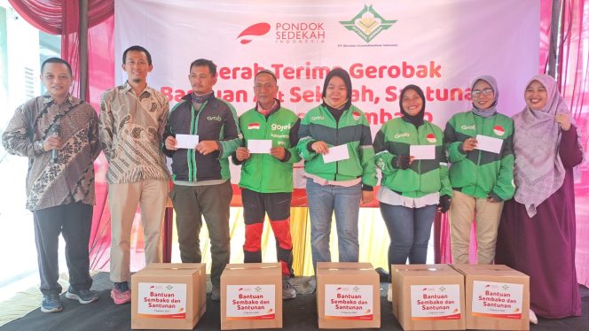 
 Perkuat Ekonomi dan Pendidikan, Zakat Karyawan PT Minebea Disalurkan melalui Pondok Sedekah Indonesia